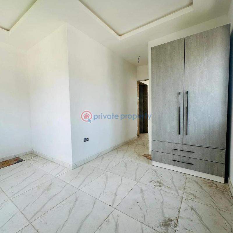 4 bedroom Semi detached Duplex For Sale Obanikoro Shomolu Lagos - 0