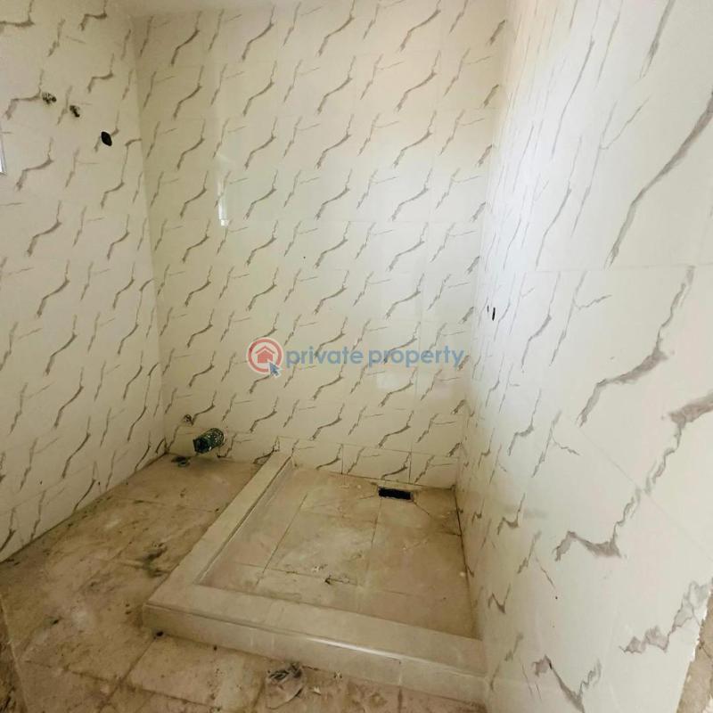 4 bedroom Semi detached Duplex For Sale Obanikoro Shomolu Lagos - 6