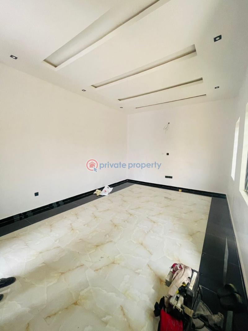 2 bedroom Bungalow For Sale Ayoola Drive, New Bodija Ibadan Oyo - 11