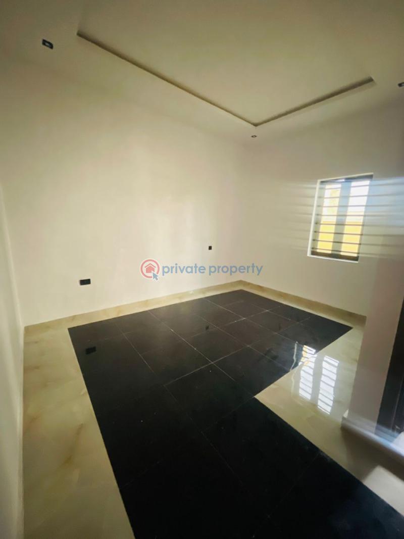 2 bedroom Bungalow For Sale Ayoola Drive, New Bodija Ibadan Oyo - 12