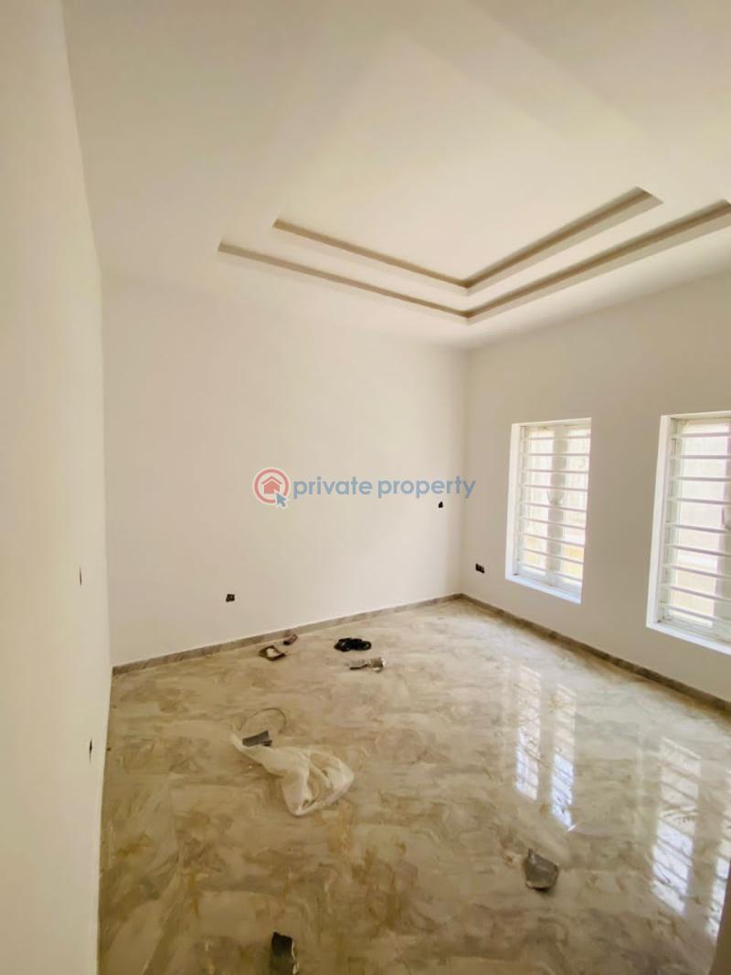 House For Sale Bashorun Housing Estate, Opp Kolapo Ishola Gra, Akobo Ibadan. Ibadan Oyo - 4