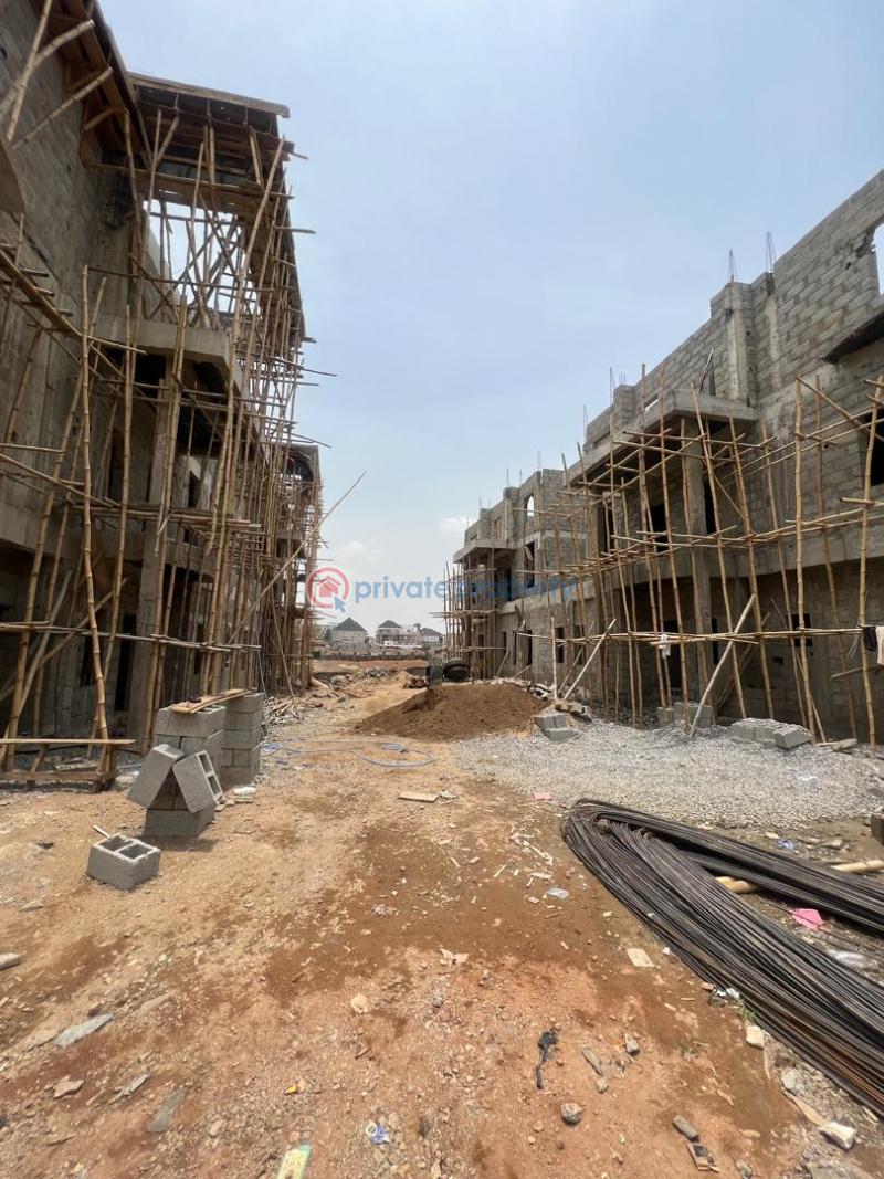 5 bedroom Semi detached Duplex For Sale Guzape Abuja Phase 1  - 2