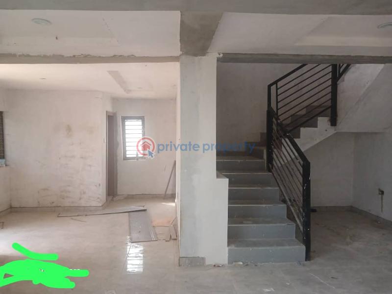 Newly finished 4 bedroom duplex with bq and gatehouse at ade oyo gra, off ring road, ibadan. - 1 4 bedroom Detached Duplex For Sale Adeoyo Ring Road Ring Road Ibadan Oyo - 1