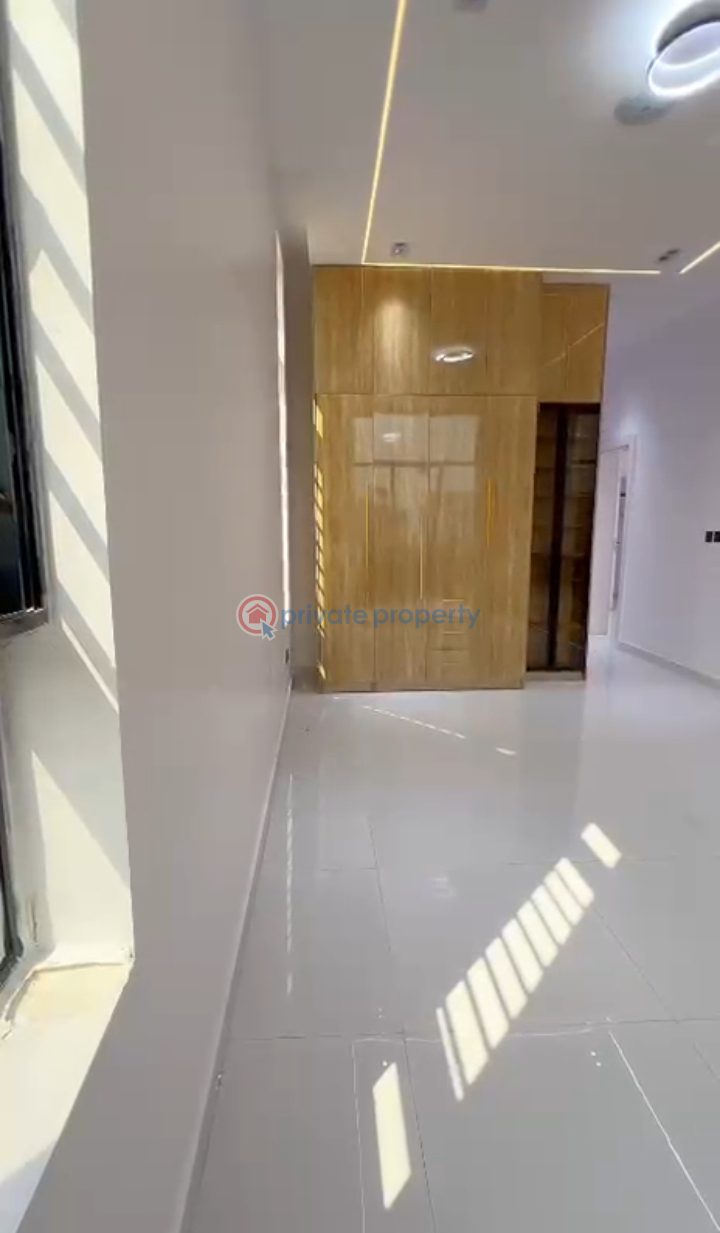 5 bedroom Townhouse For Sale Chevron Lekki Chevron Drive Lekki Lagos - 5
