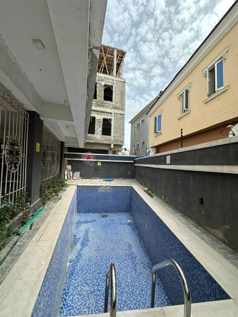 2 bedroom Block Of Flats For Rent Ologolo Lekki Lagos - 1