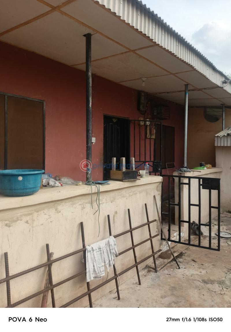 4 bedroom Detached Bungalow For Sale Shagari Estate Ipaja Road Lagos Ipaja Lagos - 0