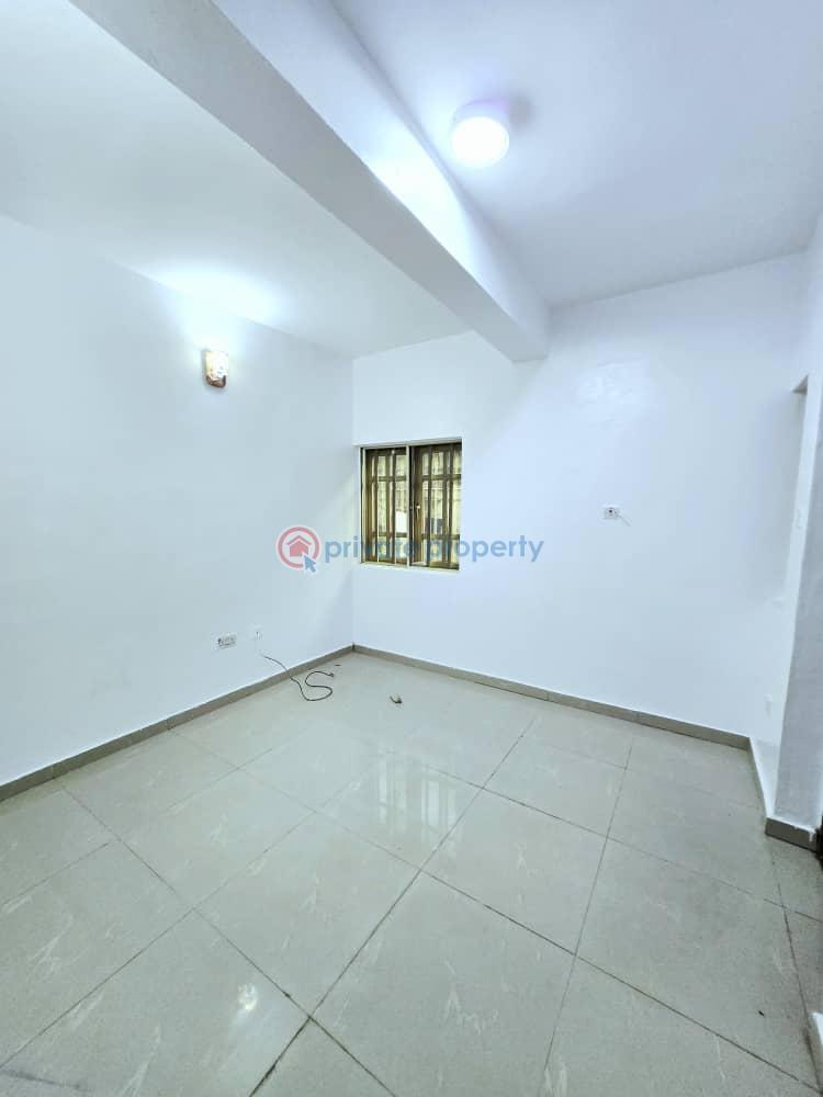 Newly refurbished 3 bedroom apartment - 4 3 bedroom Flat & Apartment For Sale Ikate Elegushi Lekki Lagos - 4