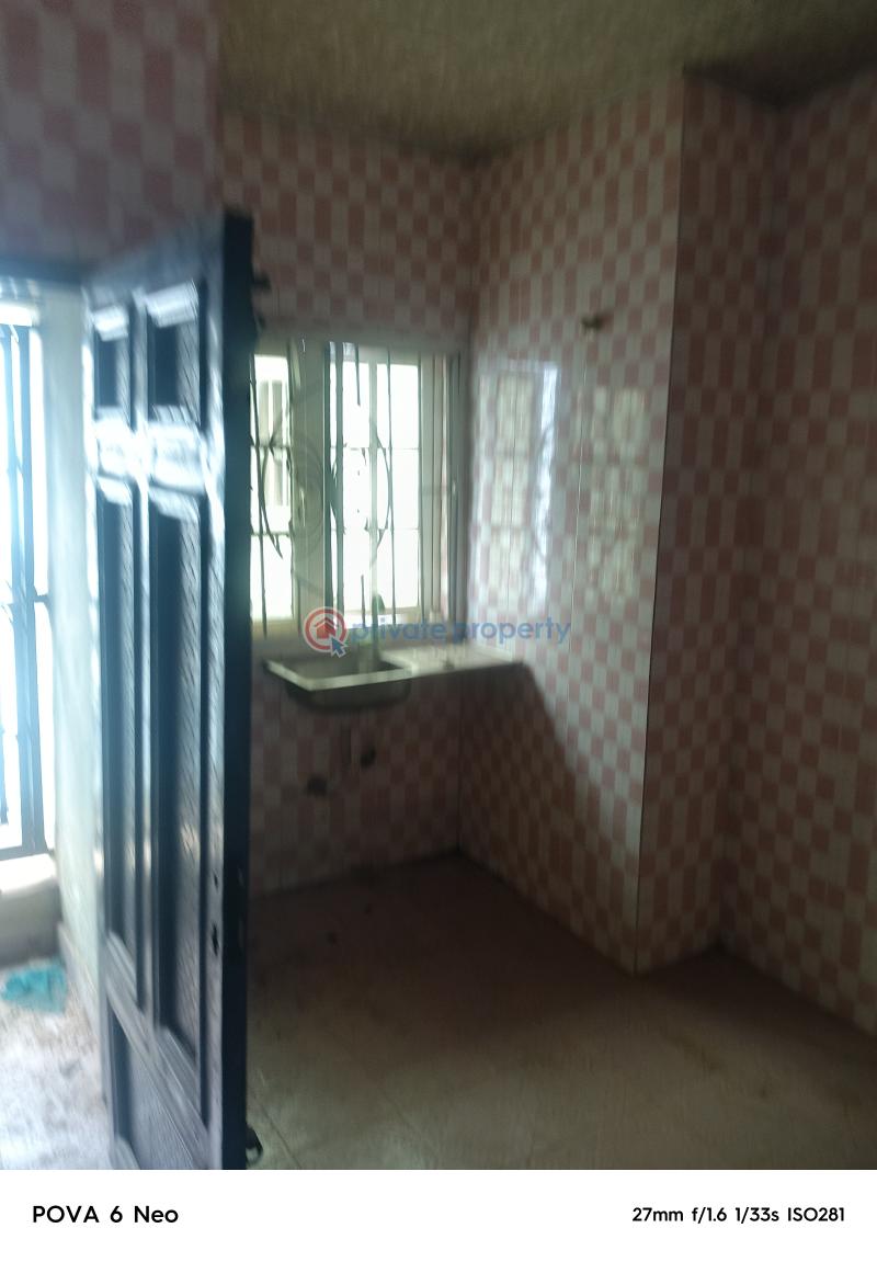 Newly refurbished 3bed - 20 3 bedroom Block Of Flats For Rent Hilltop Estate Aboru Iyana Ipaja Road Lagos Iyana Ipaja Lagos - 20