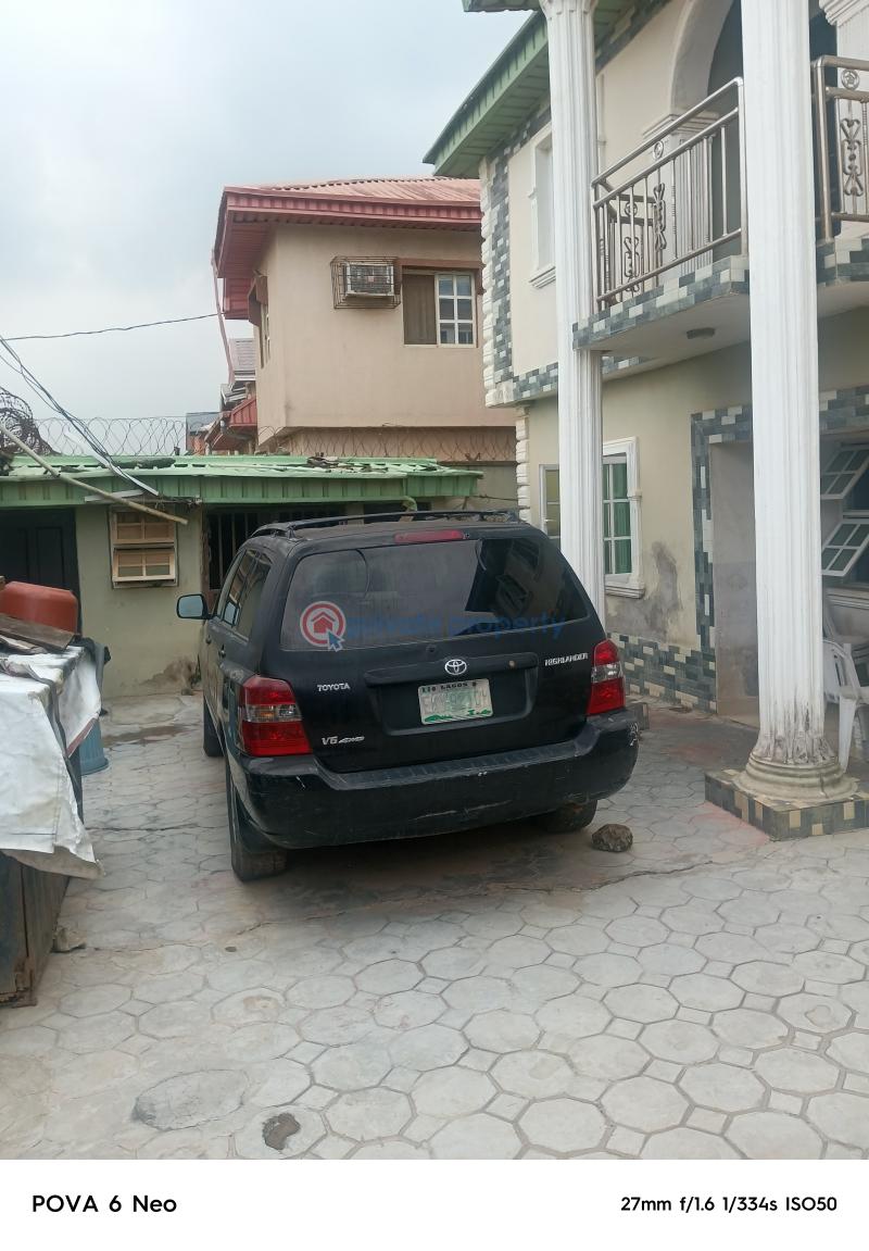 Newly refurbished 3bed - 4 3 bedroom Block Of Flats For Rent Hilltop Estate Aboru Iyana Ipaja Road Lagos Iyana Ipaja Lagos - 4