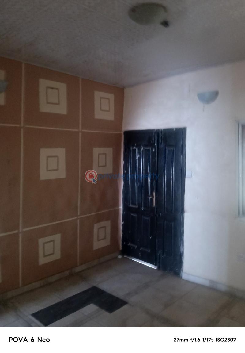 Newly refurbished 3bed - 13 3 bedroom Block Of Flats For Rent Hilltop Estate Aboru Iyana Ipaja Road Lagos Iyana Ipaja Lagos - 13