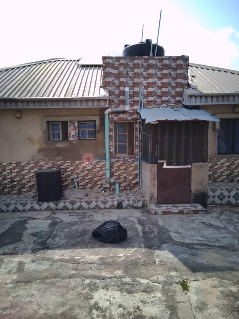 3 bedroom Detached Bungalow For Sale Surulere Estate Alagbado Lagos State Alagbado Abule Egba Lagos - 3