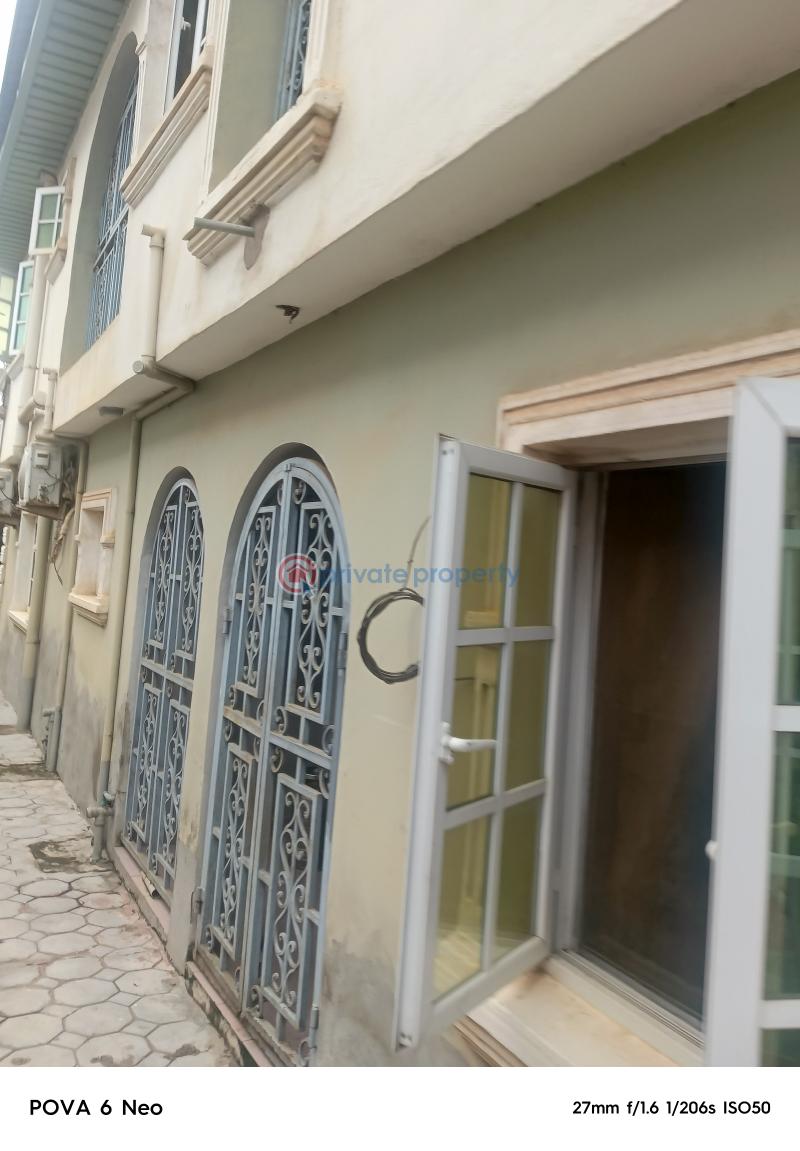 Newly refurbished 3bed - 3 3 bedroom Block Of Flats For Rent Hilltop Estate Aboru Iyana Ipaja Road Lagos Iyana Ipaja Lagos - 3