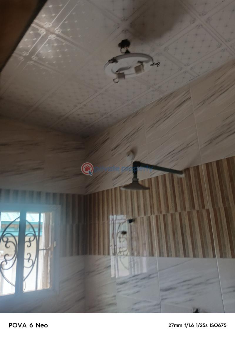 Newly refurbished 3bed - 18 3 bedroom Block Of Flats For Rent Hilltop Estate Aboru Iyana Ipaja Road Lagos Iyana Ipaja Lagos - 18