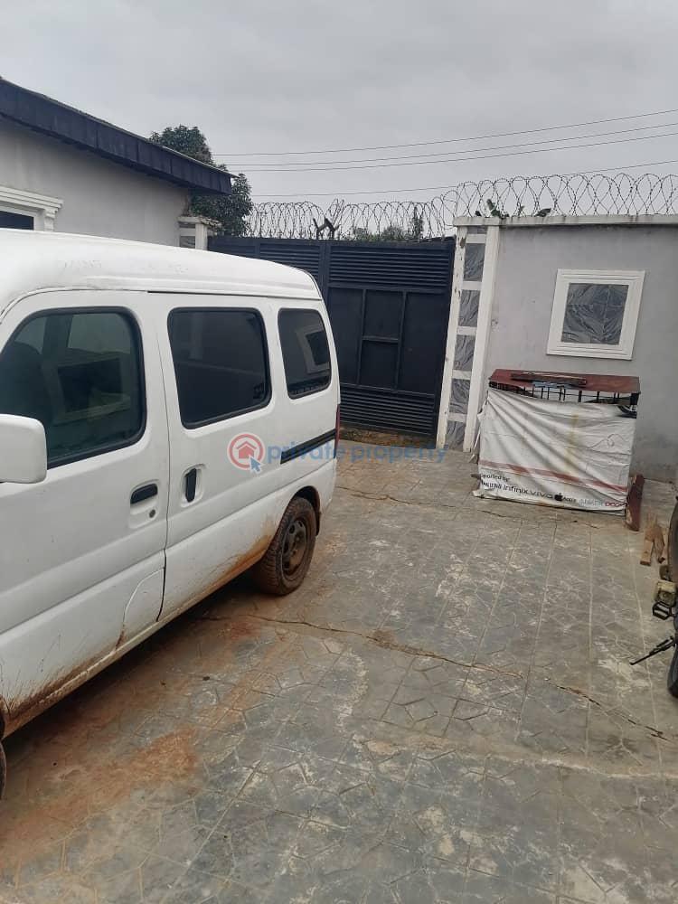 4 bedroom Bungalow For Sale Ayobo Ipaja Road Lagos Ayobo Ipaja Lagos - 3