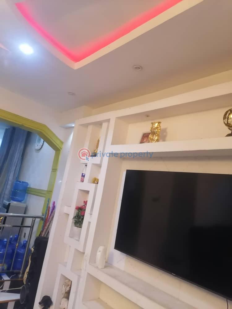 4 bedroom Bungalow For Sale Ayobo Ipaja Road Lagos Ayobo Ipaja Lagos - 6