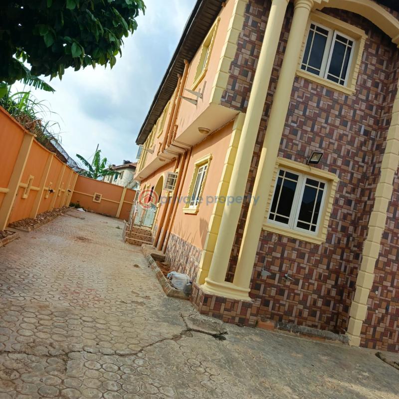 10 bedroom Maisonette For Sale Makinde Baruwa Ayobo Ipaja Road Lagos Ayobo Ipaja Lagos - 1