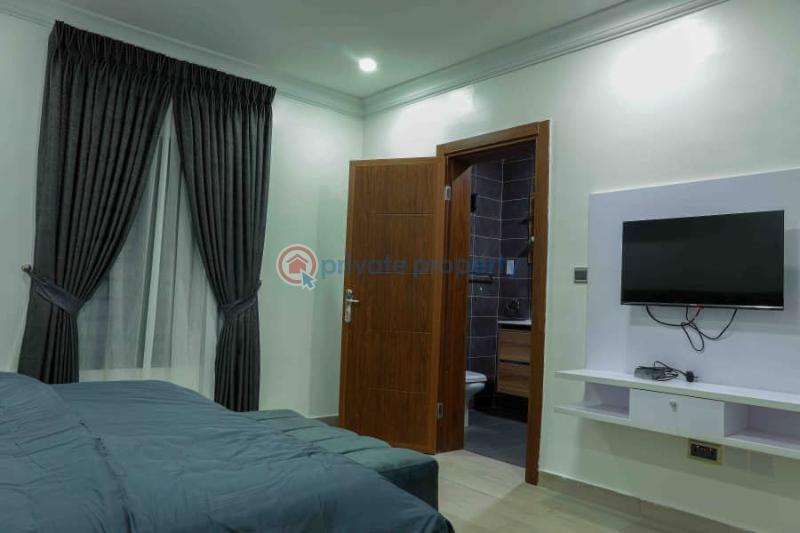 3 bedroom Flat & Apartment For Rent Lekki Phase 1 Lagos - 2