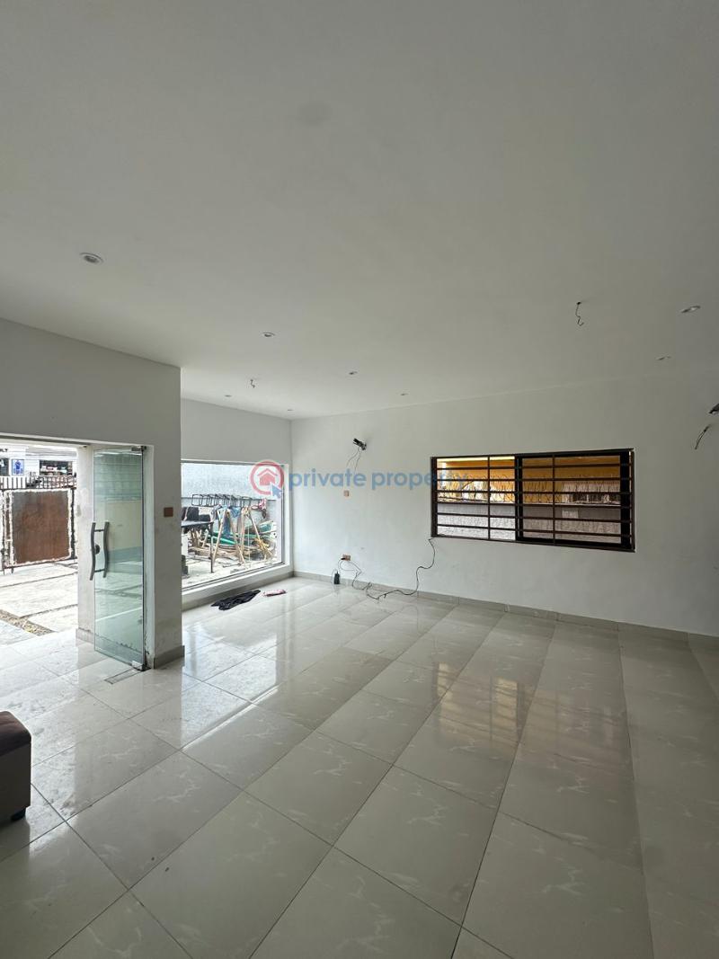 Newly renovated 150sqm ground floor space on busy street - 1 Office For Rent Lekki Phase 1 Lagos - 1