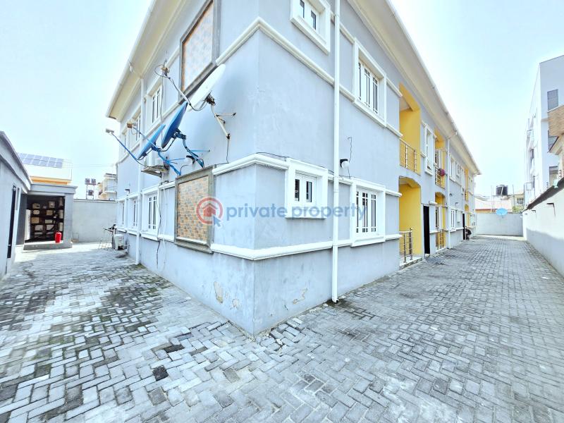 2 bedroom Block Of Flats For Rent Right Side Lekki Phase 1 Lagos - 0