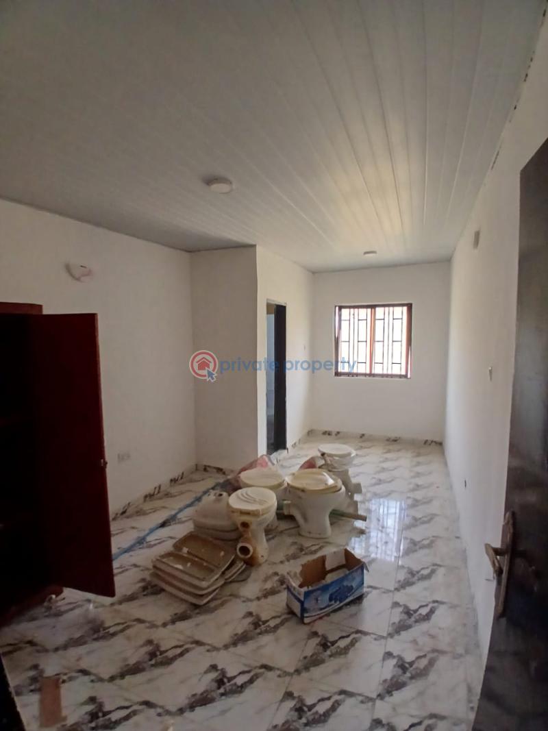 2 bedroom Flat & Apartment For Rent Badore Ajah Lagos - 3