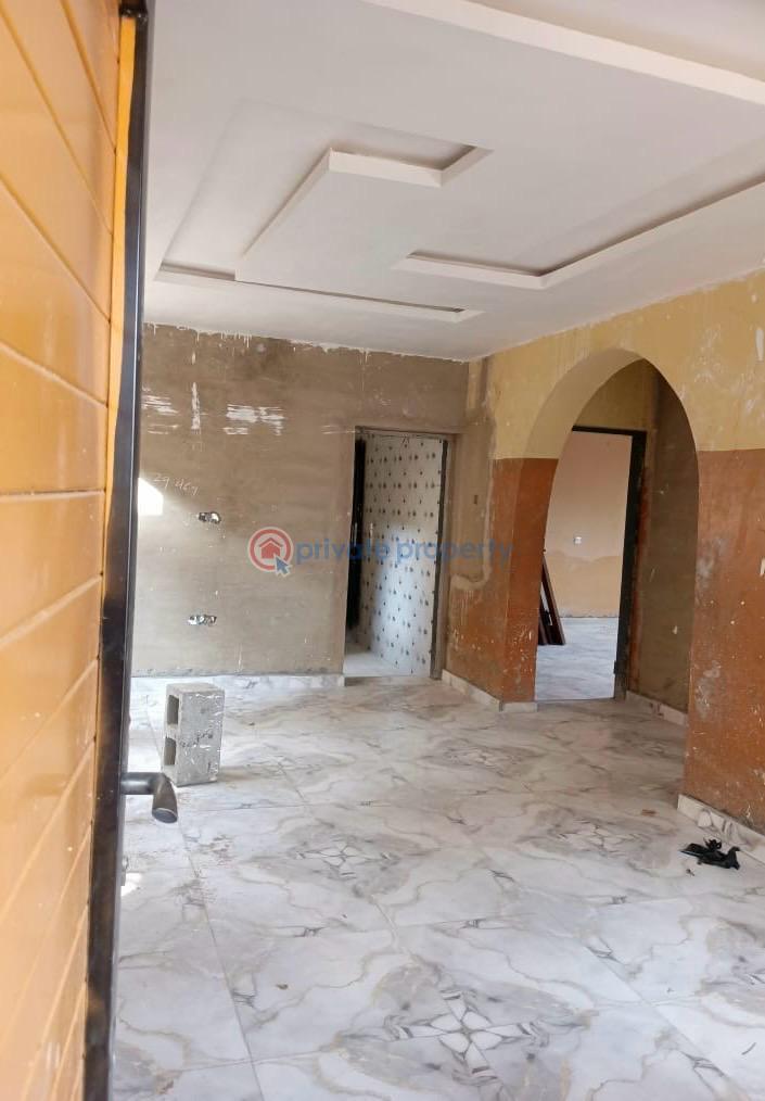 2 bedroom Block Of Flats For Rent Adeosun, Oluyole Estate Oluyole Estate Ibadan Oyo - 0