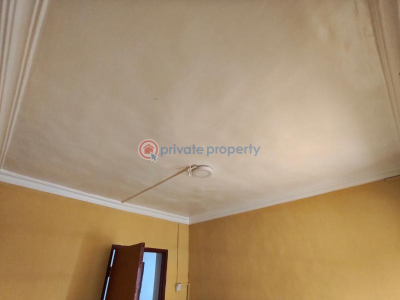 2 bedroom Block Of Flats For Rent Church Street Off Bajulaiye Road Fola Agoro Yaba Lagos - 13