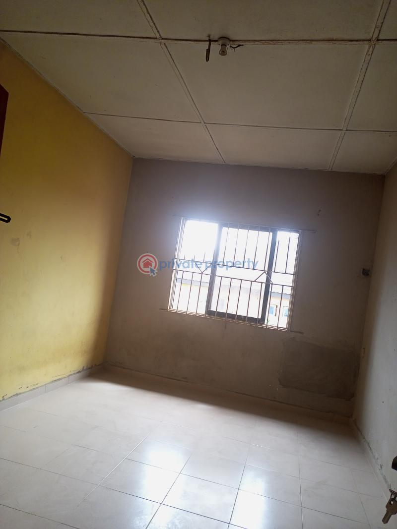 2 bedroom Flat & Apartment For Rent Mosan, Shagari Estate Ipaja Lagos - 6