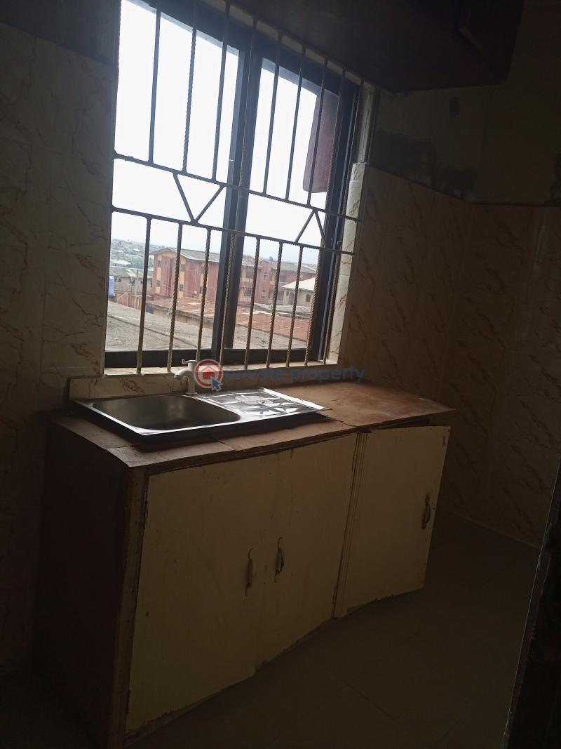 2 bedroom Flat & Apartment For Rent Mosan, Shagari Estate Ipaja Lagos - 9