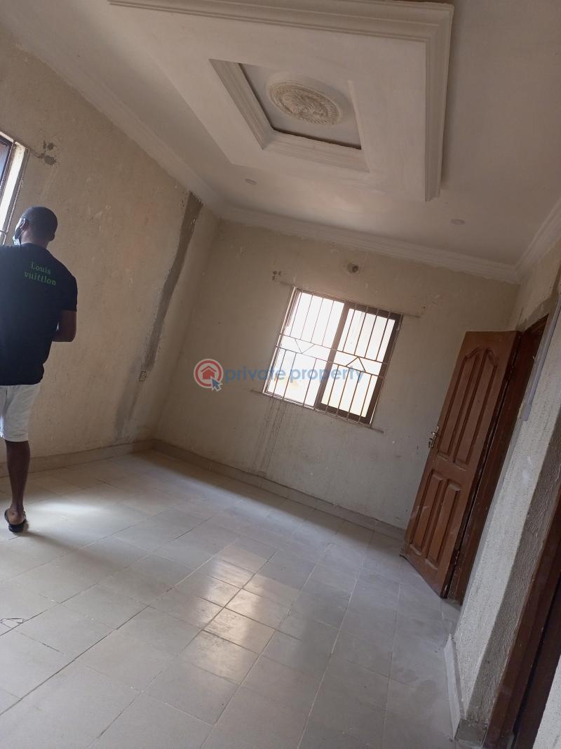 2 bedroom Flat & Apartment For Rent Mosan, Shagari Estate Ipaja Lagos - 7