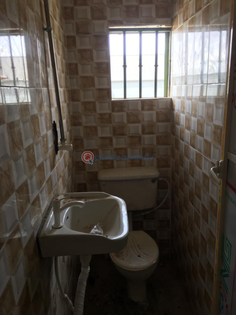 2 bedroom Block Of Flats For Rent Butterfly Estate Agric Ikorodu Lagos - 2