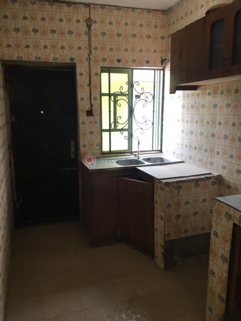 2 bedroom Block Of Flats For Rent Butterfly Estate Agric Ikorodu Lagos - 9