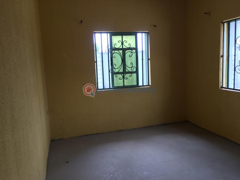 2 bedroom Block Of Flats For Rent Butterfly Estate Agric Ikorodu Lagos - 0