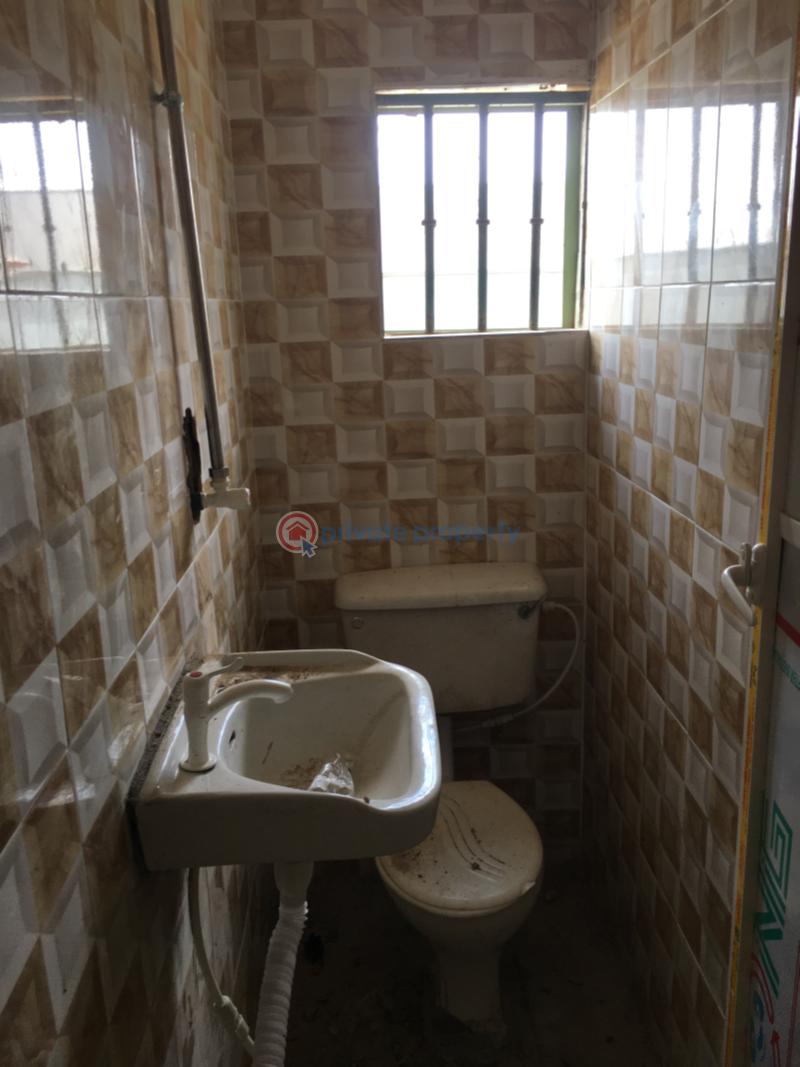 2 bedroom Block Of Flats For Rent Butterfly Estate Agric Ikorodu Lagos - 1