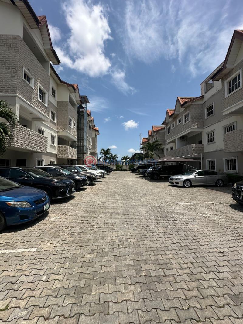 3 bedroom Shared Apartment For Rent Parkview Estate Ikoyi Lagos - 20