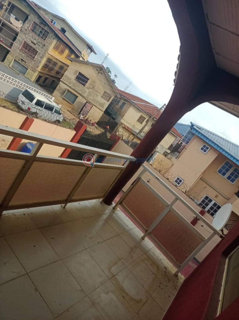 3 bedroom Block Of Flats For Rent Anfani, Ring Road Ring Road Ibadan Oyo - 6