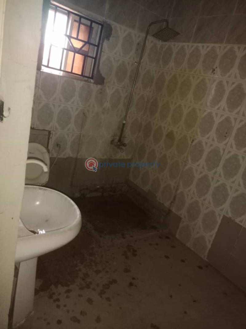 3 bedroom Block Of Flats For Rent Anfani, Ring Road Ring Road Ibadan Oyo - 3