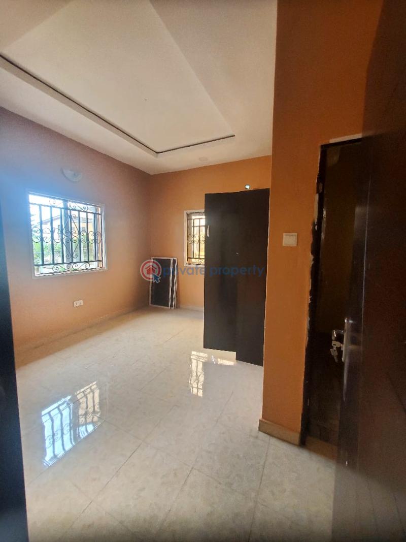 3 bedroom Block Of Flats For Rent Anifalaje Estate Akobo Ibadan Oyo - 0