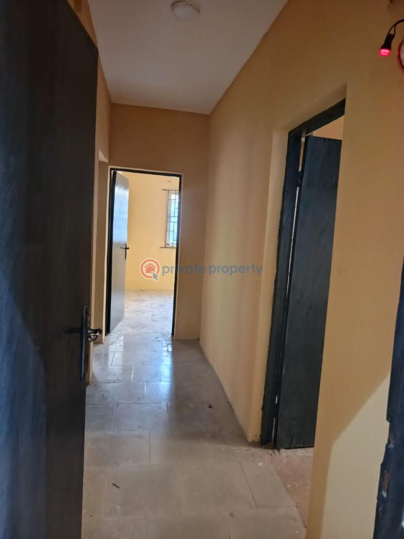 3 bedroom Semi detached Bungalow For Rent Ogba GRA Lagos - 5