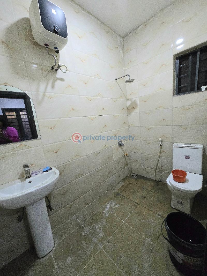 Newly renovated 4 bedroom house - 11 4 bedroom Semi detached Duplex For Rent Osapa London Lekki Lagos - 11