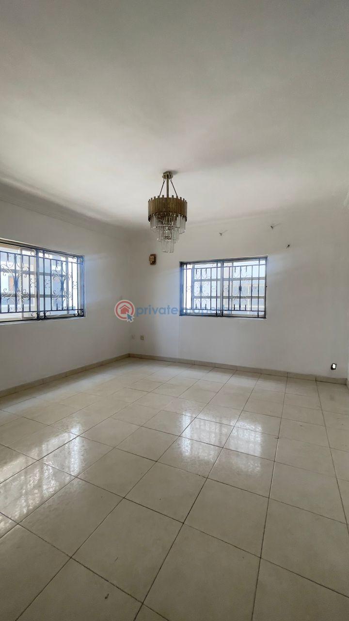 Newly renovated 4 bedroom semi-detached duplex with an office space & 2 bq - 10 4 bedroom Semi detached Duplex For Rent Parkview Estate Ikoyi Lagos - 10