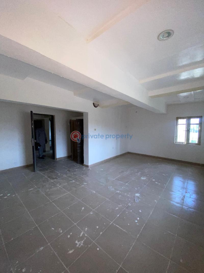 House For Rent Location: Aderinola Street, Off Adeyi Avenue, Old Bodija, Ibadan. Bodija Ibadan Oyo - 12