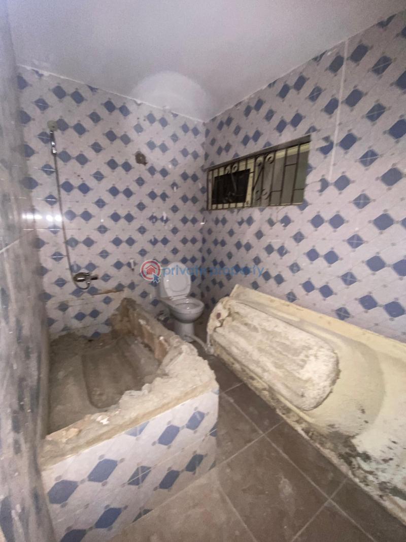 House For Rent Location: Aderinola Street, Off Adeyi Avenue, Old Bodija, Ibadan. Bodija Ibadan Oyo - 9