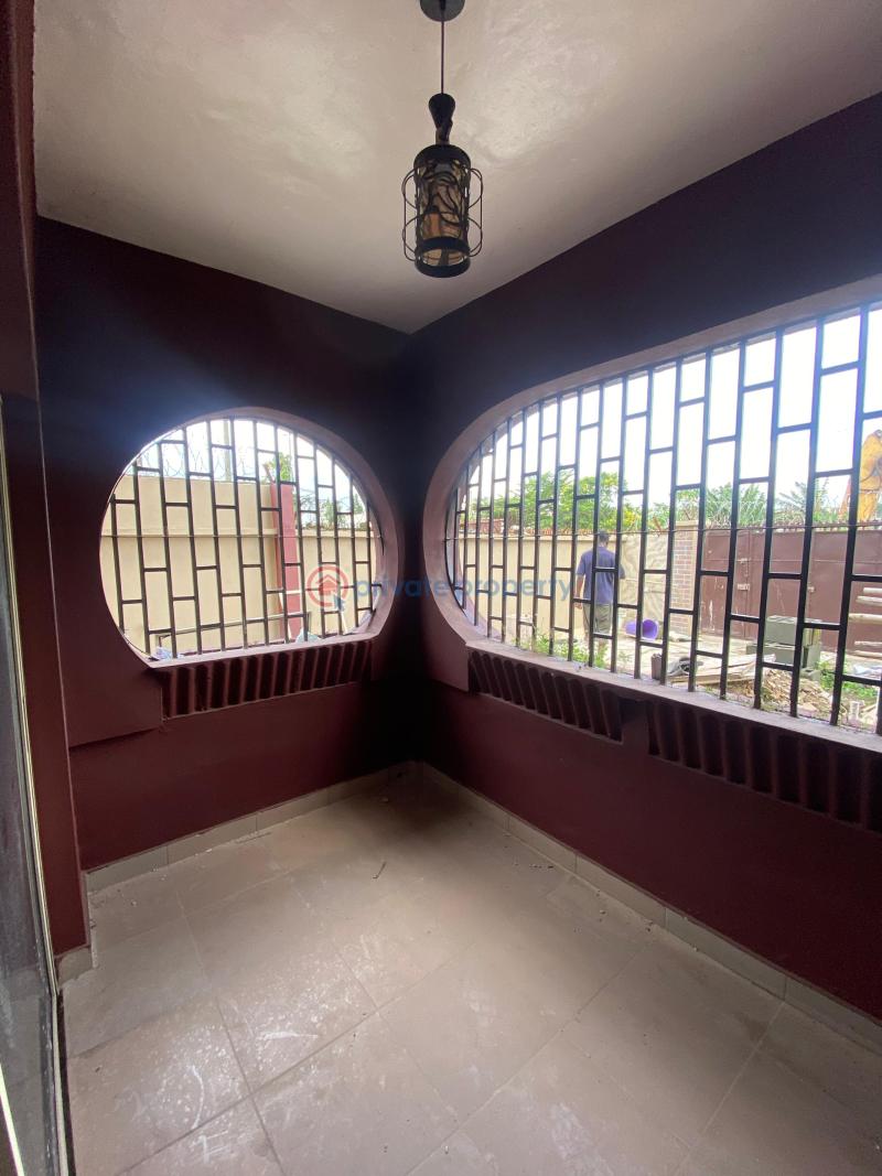 House For Rent Location: Aderinola Street, Off Adeyi Avenue, Old Bodija, Ibadan. Bodija Ibadan Oyo - 6