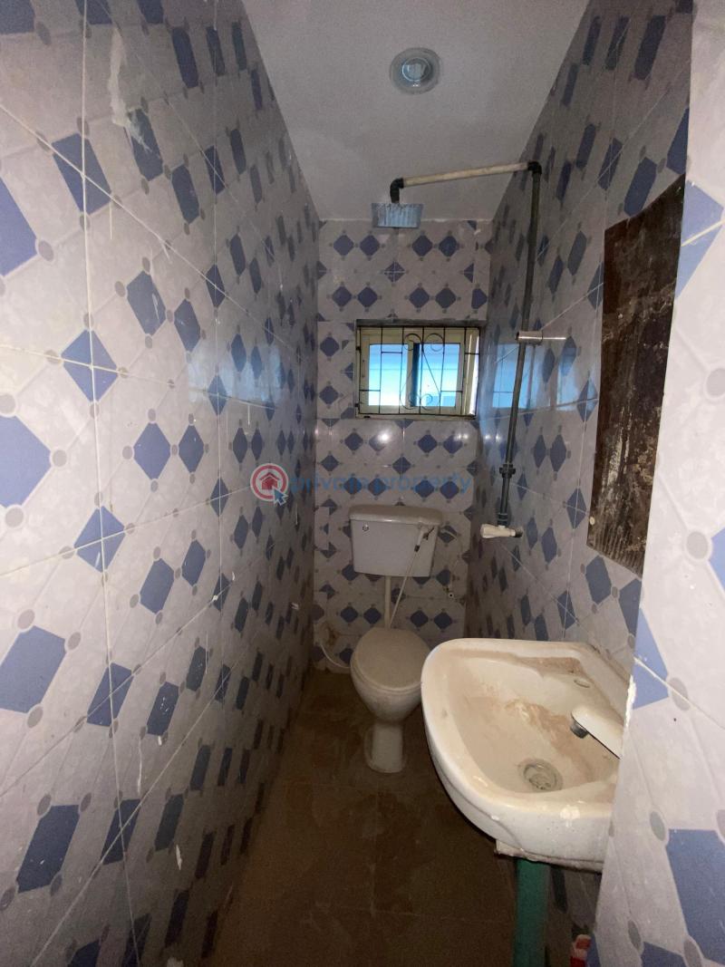 House For Rent Location: Aderinola Street, Off Adeyi Avenue, Old Bodija, Ibadan. Bodija Ibadan Oyo - 15