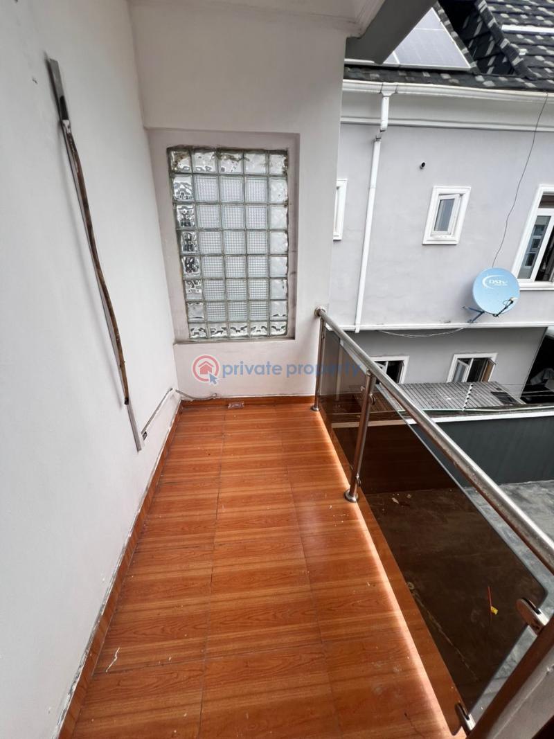 4 bedroom Semi detached Duplex For Sale For Sale: Newly Renovated And Spacious 4 Bedroom Semi Detached House With 1 Room Bq Location: Bera Estate, Off Chevron Drive, Lekki Price: N170m (ono) Lekki Phase 1 Lagos - 8