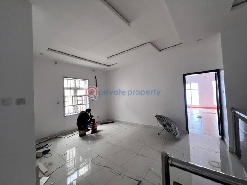 4 bedroom Semi detached Duplex For Sale For Sale: Newly Renovated And Spacious 4 Bedroom Semi Detached House With 1 Room Bq Location: Bera Estate, Off Chevron Drive, Lekki Price: N170m (ono) Lekki Phase 1 Lagos - 15