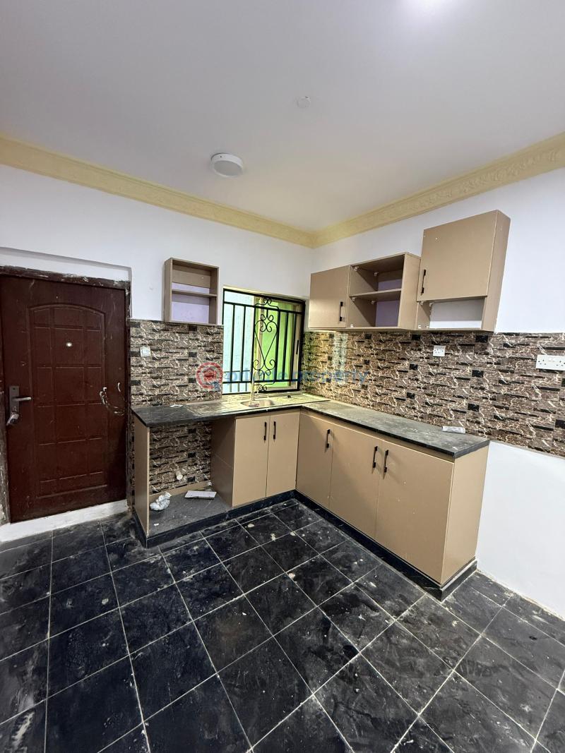 Newly renovated five bedroom semi detached duplex - 23 5 bedroom Semi detached Duplex For Sale Ikosi Gra 3 Estate Cmd Road Kosofe/Ikosi Lagos - 23