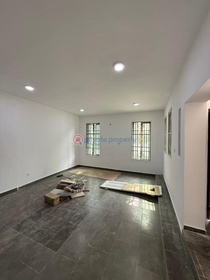 Newly renovated five bedroom semi detached duplex - 2 5 bedroom Semi detached Duplex For Sale Ikosi Gra 3 Estate Cmd Road Kosofe/Ikosi Lagos - 2