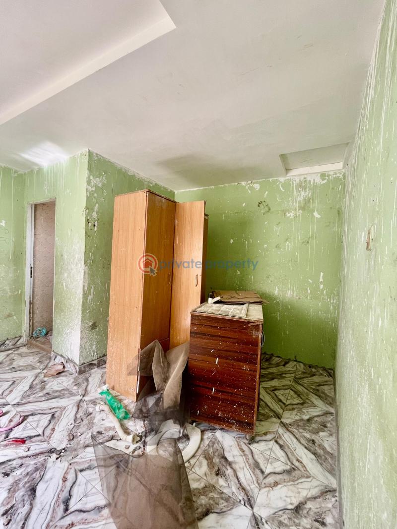 House For Rent At Kolapo Ishola Gra,akobo Ibadan Oyo - 1