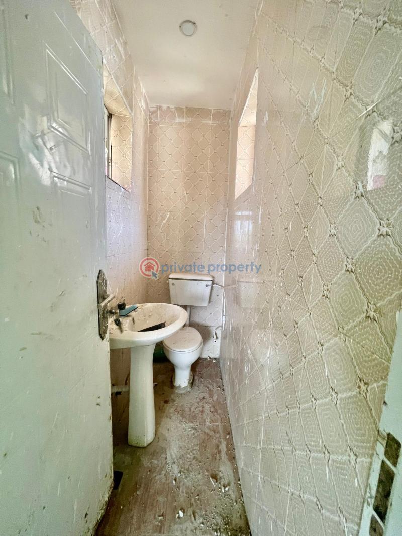 House For Rent At Kolapo Ishola Gra,akobo Ibadan Oyo - 3